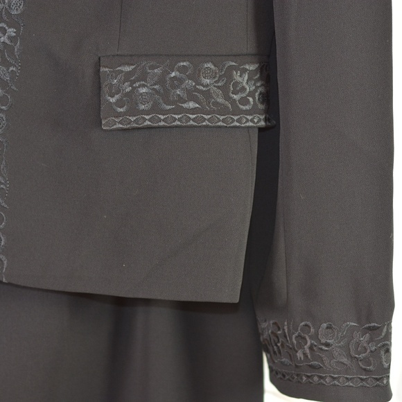 Black embroidered two pice Skirt/Jacket Suit SZ 14 John Meyer - Picture 5 of 10